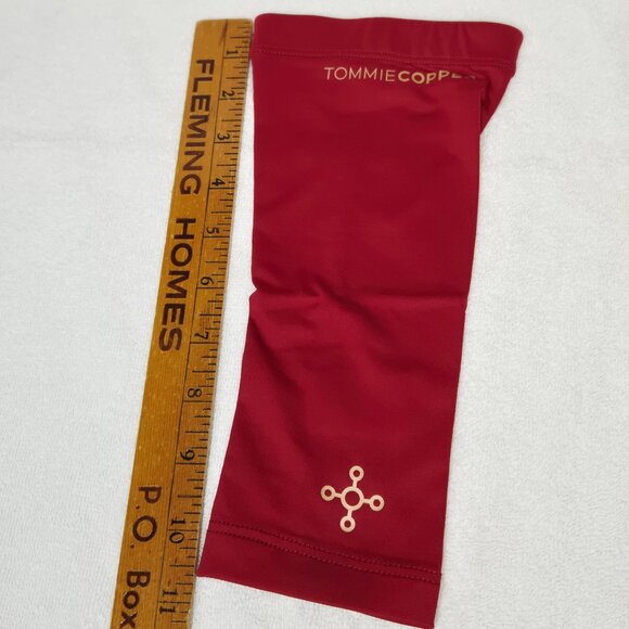 Tommie Copper Crimson Unisex Elbow Sleeve Size L NWT $29.50, Workout/Exercise - Picture 2 of 6